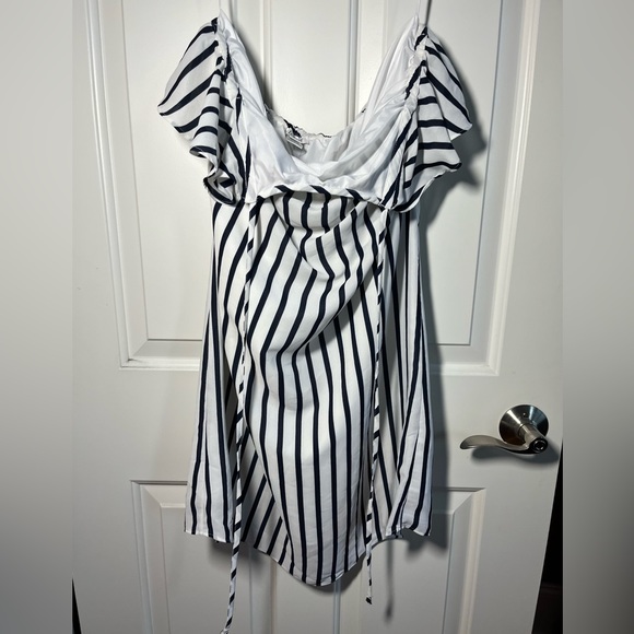 J.Crew sleeveless dress - Picture 3 of 7